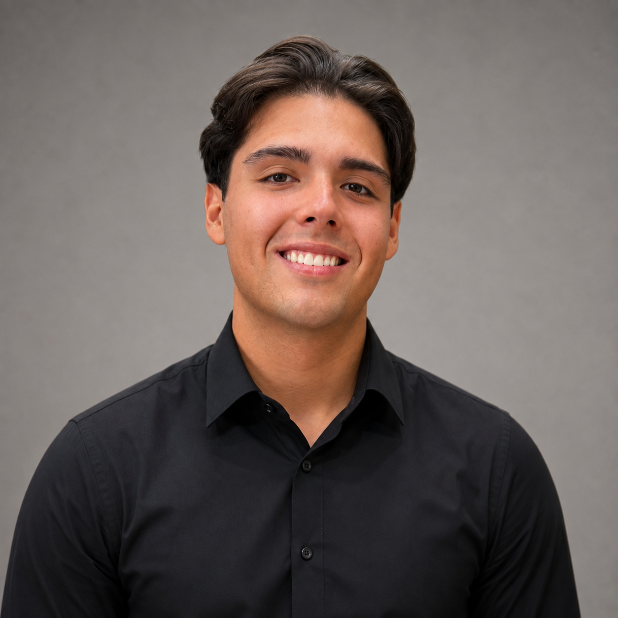 Profile photo of Oliver Robles